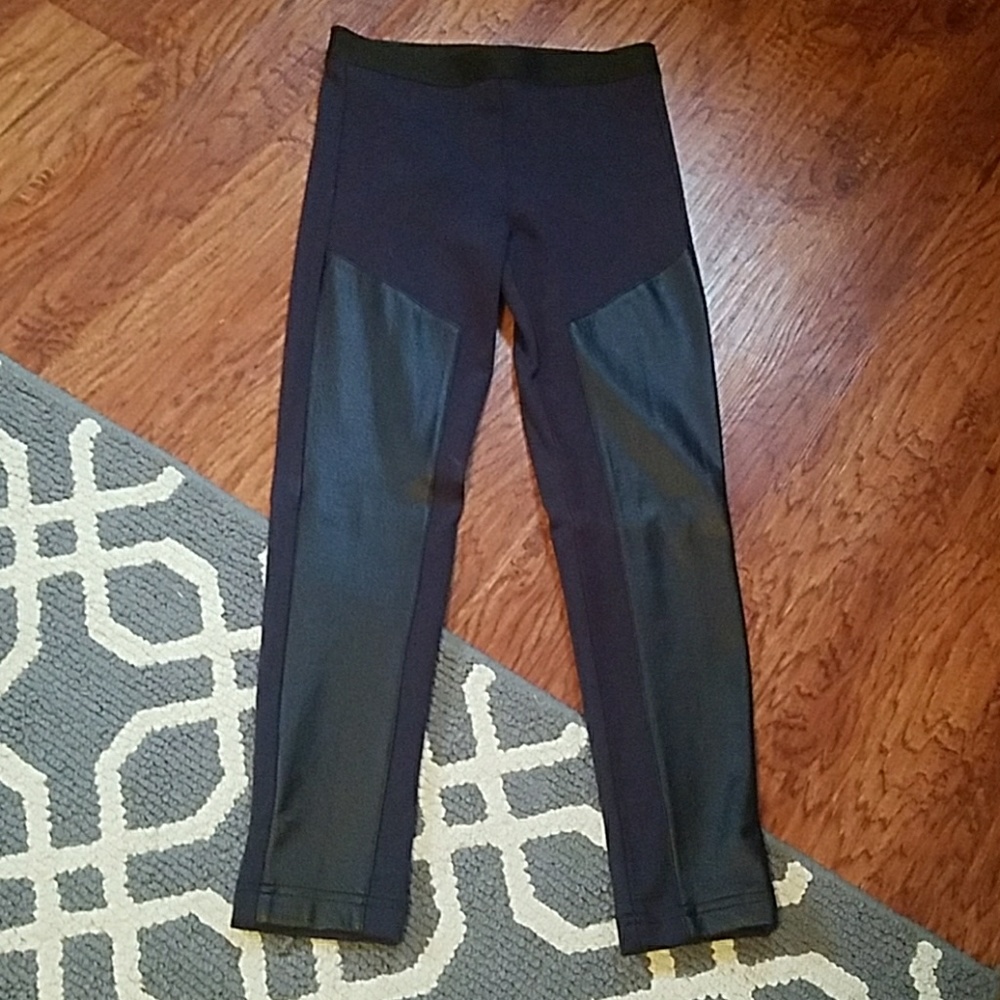 Bcbg legging with faux leather